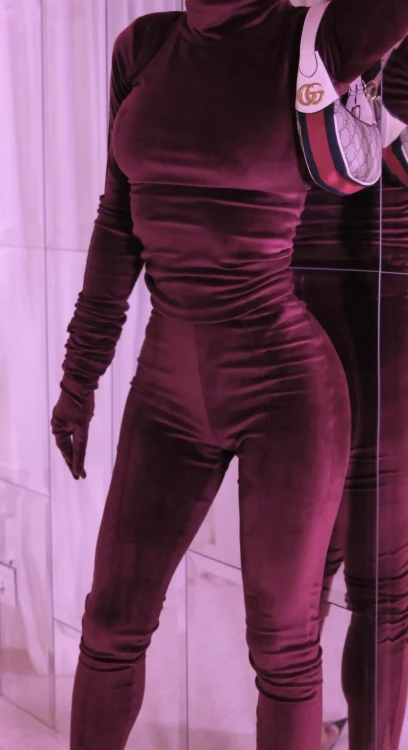 Facetune_05-11-2024-20-50-56.jpg