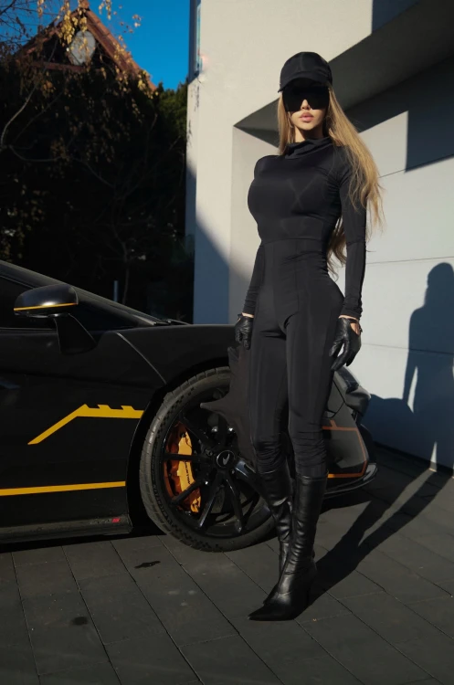 Facetune_04-12-2024-16-37-00.jpg