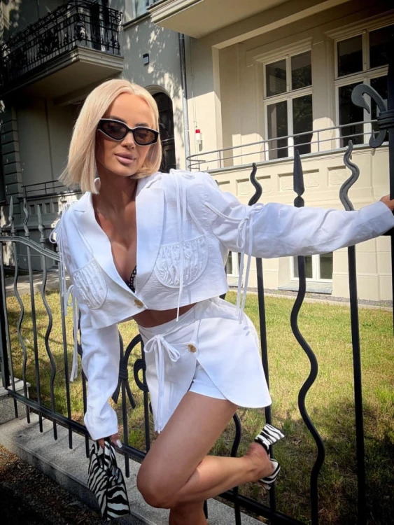 morina-blazer-ecru-marynarka-biala.jpg